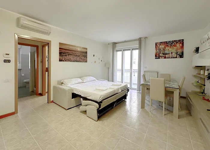 Splendido Quadrilocale Vicino Metro Istria 아파트
