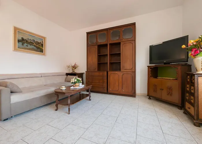 شقة Ampio E Luminoso Appartamento, Posto Auto Gratuito - Quarenghi *