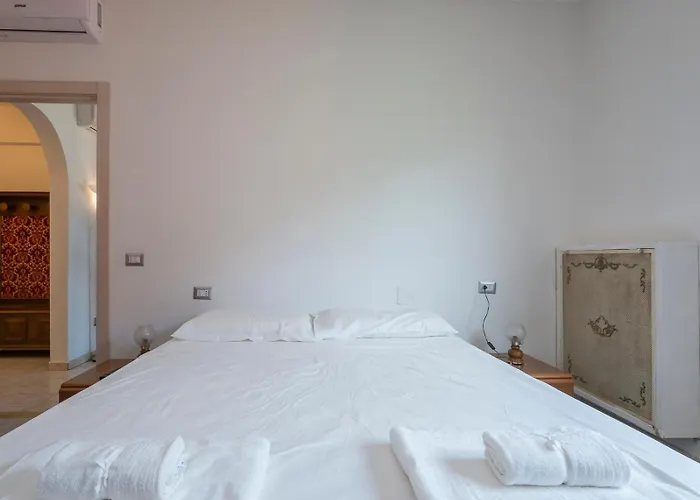 شقة Ampio E Luminoso Appartamento, Posto Auto Gratuito - Quarenghi ميلان