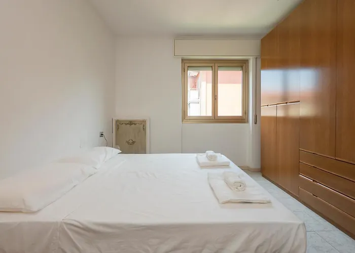 Apartmán Ampio E Luminoso Appartamento, Posto Auto Gratuito - Quarenghi Milán
