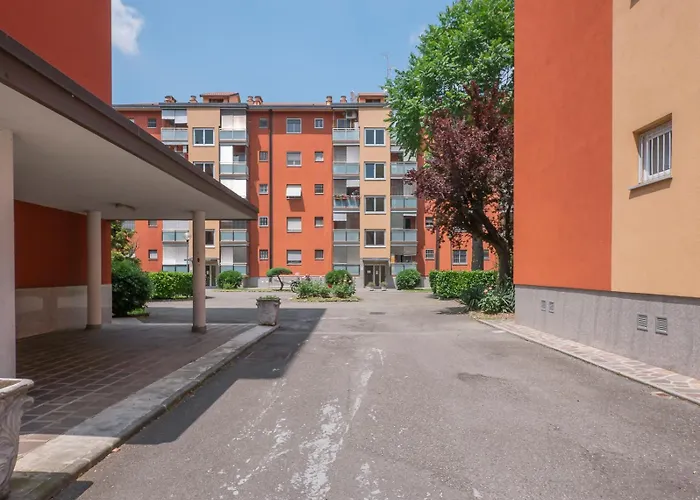 Apartmán Ampio E Luminoso Appartamento, Posto Auto Gratuito - Quarenghi Milán