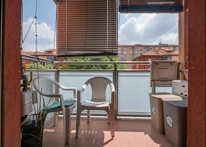 Ampio E Luminoso Appartamento, Posto Auto Gratuito - Quarenghi