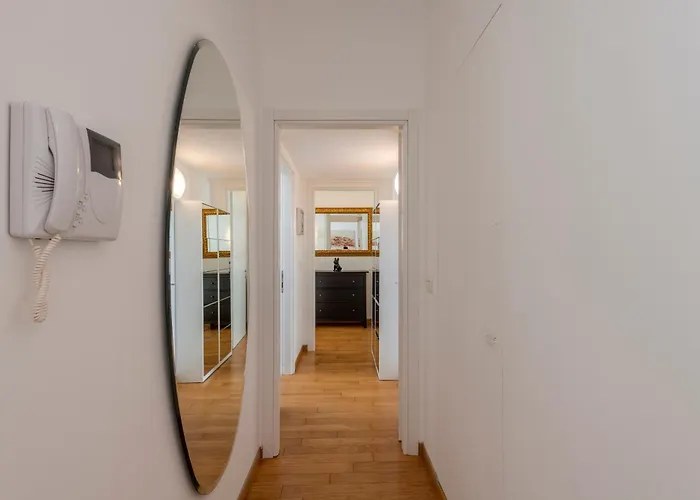 Апартаменты Royal Luxury Brera Милан