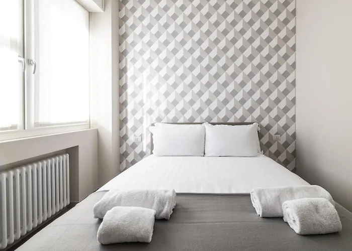 Easylife - - Pantano 2 Pluto - Duomo 米兰