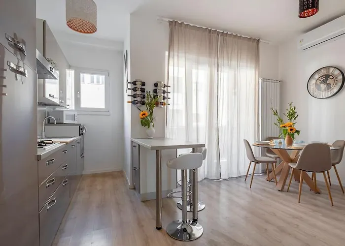 Cozy 1 Min From New Mm4 Argonne Apartamento