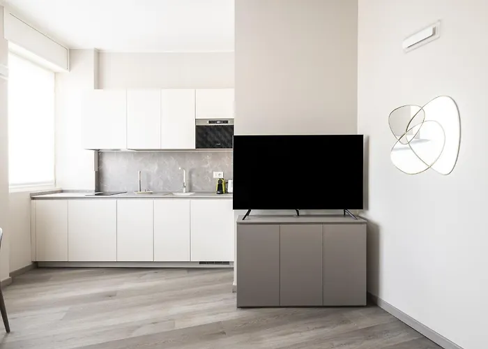 Easylife - - Pantano 2 Mars - Duomo Mailand