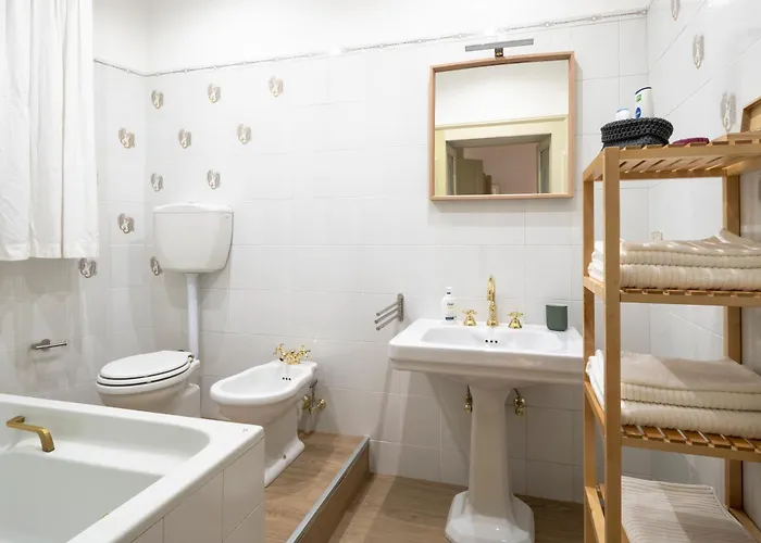 Konukevi Private And Bathroom Porta Venezia Milano