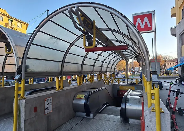 Just Min10 To Duomo * ミラノ