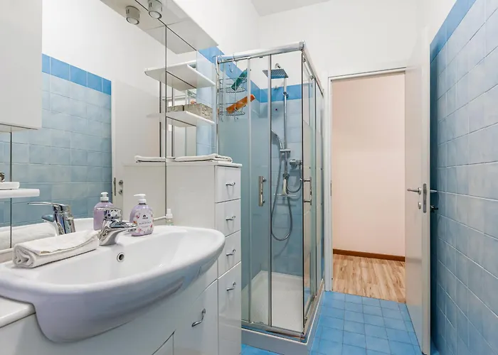 Affori Centro Metro Con Camera E Cucina Апартаменты Милан