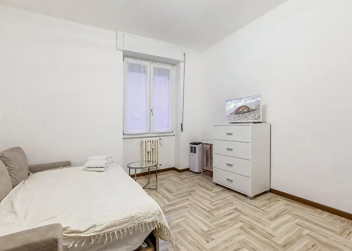 Affori Centro Metro Con Camera E Cucina