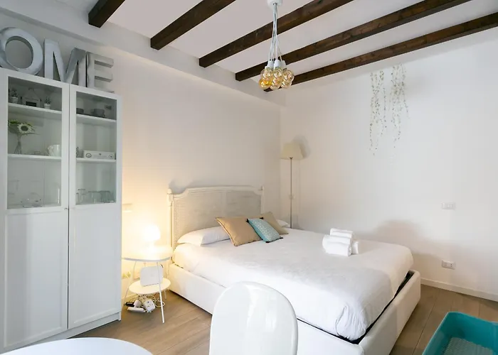 S Agostino - Porta Genova Apartment Mailand