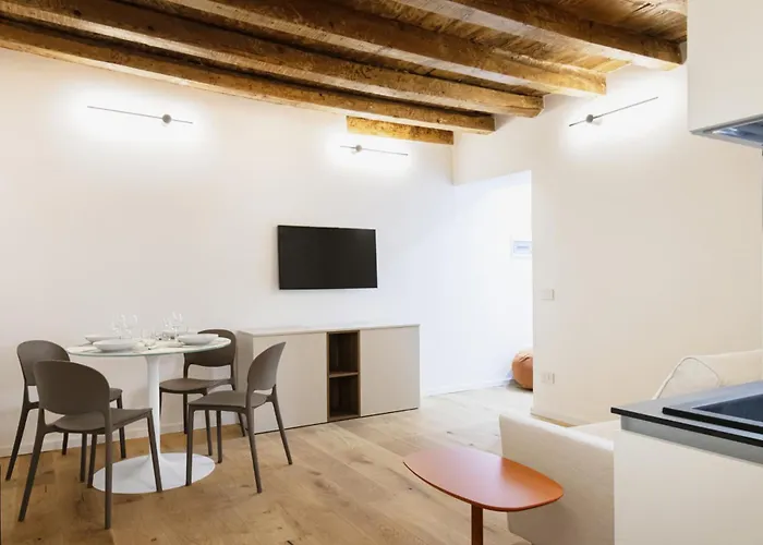 Easylife - - Castaldi 26 P1d - Porta Venezia Milão