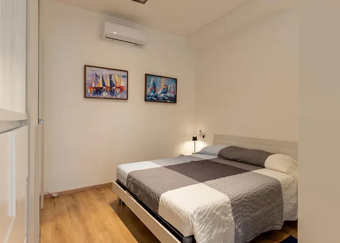 Contarini By Interhome Milánó