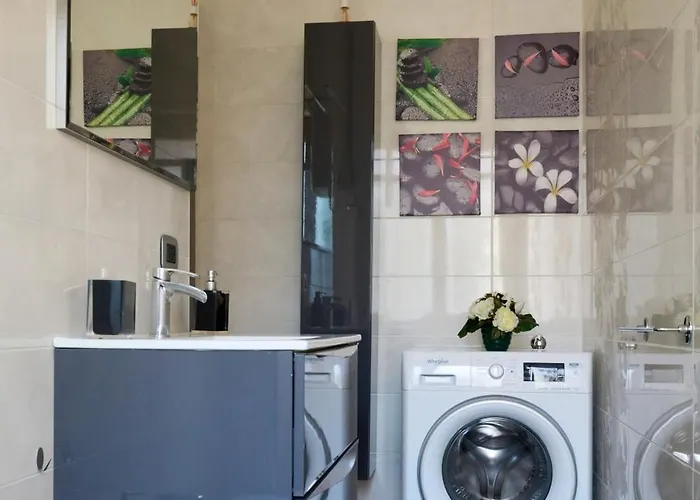 Wissam's Red Kitchen 公寓