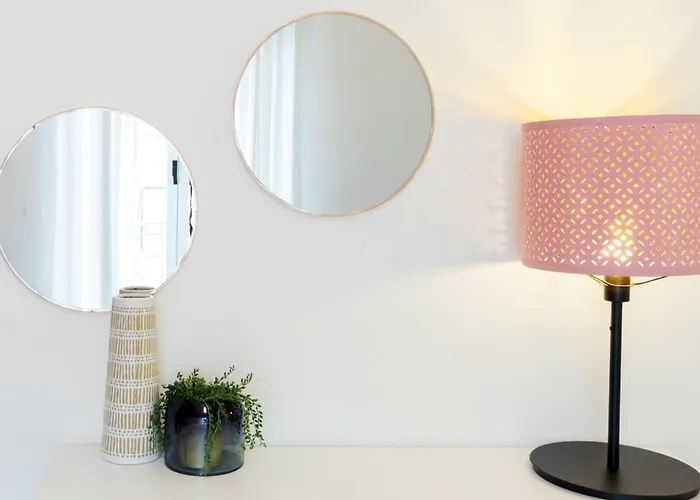 Apartament Duomo - Citylife Pink Vintage Apt Center *