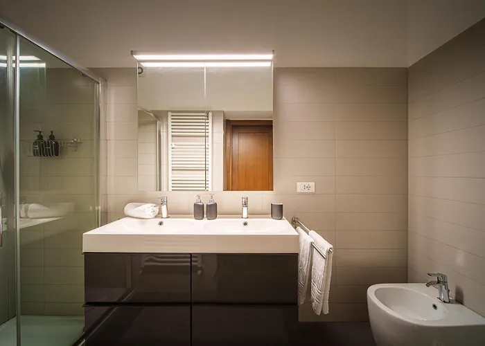 Accomodo - Miq41 Quadrivano * Milán