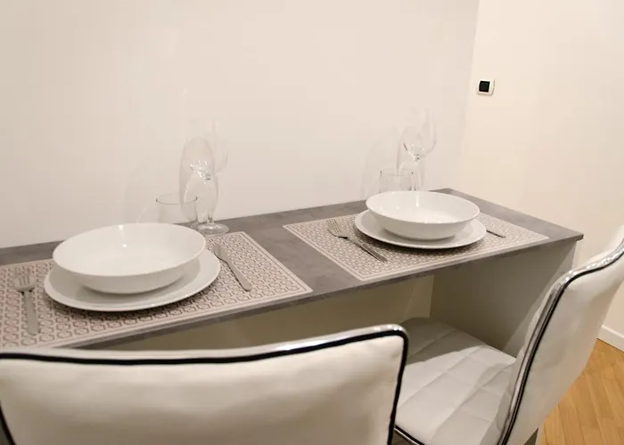 Magnoliaapartments - 5 Nirone Center Apartmán