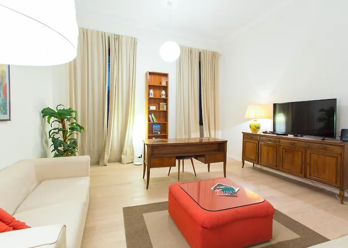 Keys Of Italy / Valpetrosa 10 - Touch Of Elegance شقة ميلان