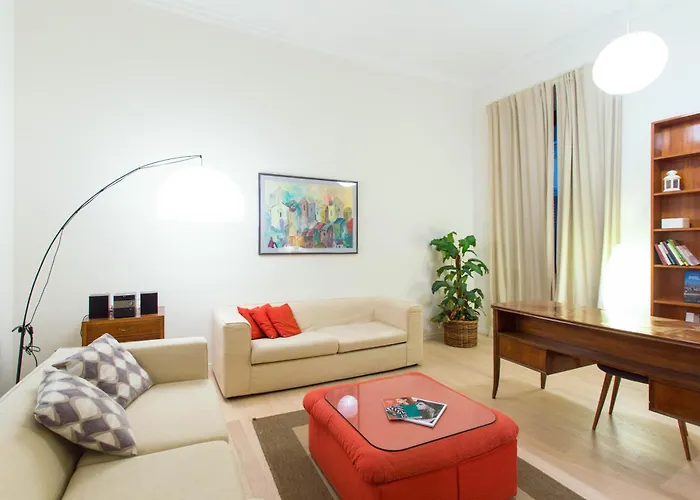 Keys Of Italy / Valpetrosa 10 - Touch Of Elegance * ميلان