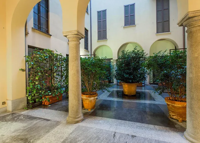 Keys Of Italy / Valpetrosa 10 - Touch Of Elegance ميلان