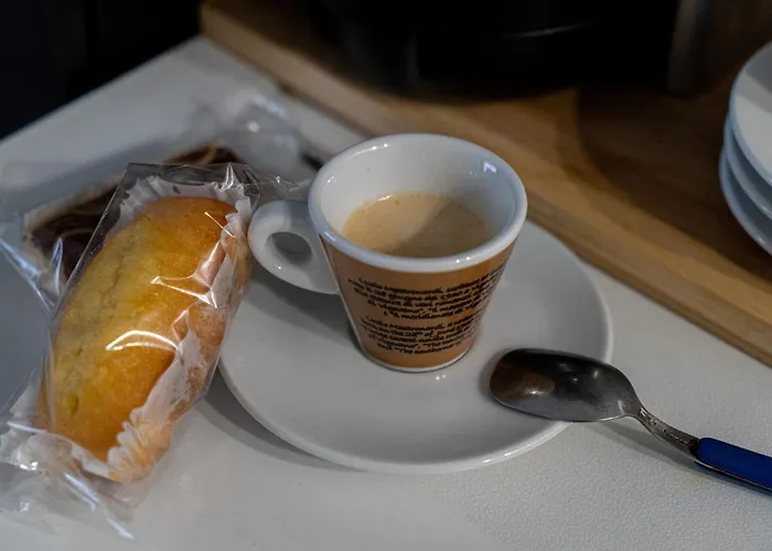 Mansarda Di Nolo-mm Pasteur-red Line *