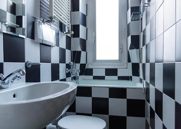 Casa Leonardo Da Vinci - 10 Minuti Dal Duomo Appartement Milaan