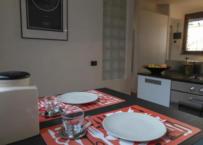 Bastia Rm Up To 4 Guests - In The Heart Of Scalo Romana, Olimpico, Prada, Bocconi And Easy Access To Forum Assago, Ieo, Ied, Duomo, San Siro