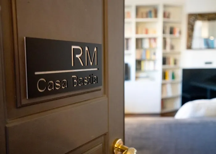 Bastia Rm Up To 4 Guests - In The Heart Of Scalo Romana, Olimpico, Prada, Bocconi And Easy Access To Forum Assago, Ieo, Ied, Duomo, San Siro *