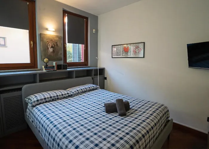 Bastia Rm Up To 4 Guests - In The Heart Of Scalo Romana, Olimpico, Prada, Bocconi And Easy Access To Forum Assago, Ieo, Ied, Duomo, San Siro Lägenhet Milano
