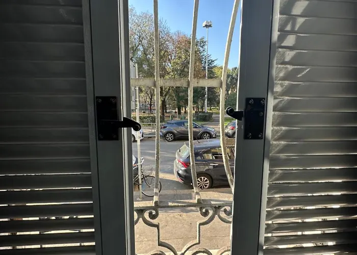 أسبرومونته فندق ميلان