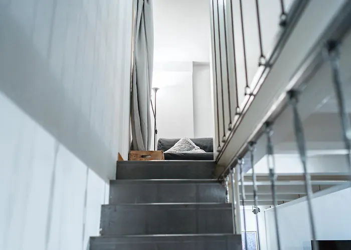 Luxavocadoloft Duomo 10m * Milano