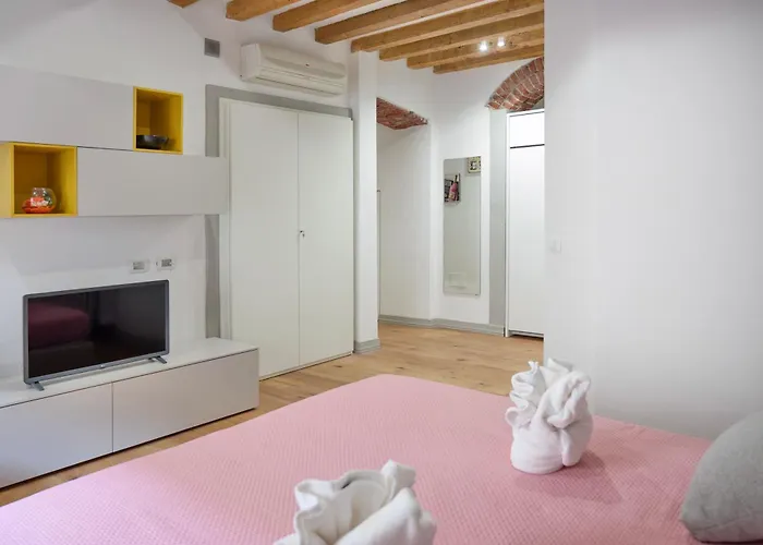 Milano Suite Home Milán