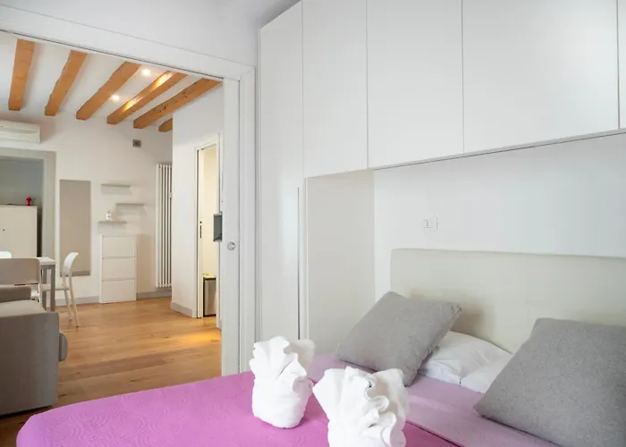 Milano Suite Home * Milán