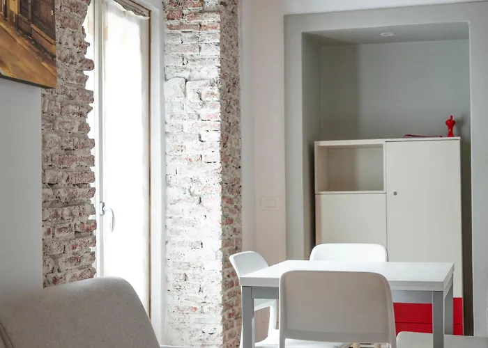 Milano Suite Home Milán