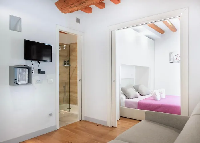 Milano Suite Home Apartmán *