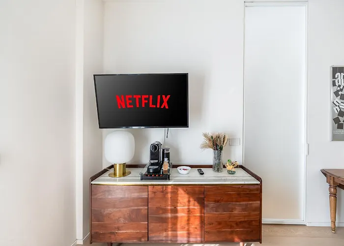 - Duomo And Navigli, Bright With Balcony 公寓 *