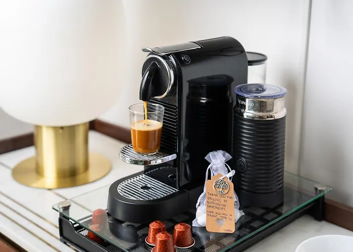 公寓 - Duomo And Navigli, Bright With Balcony *