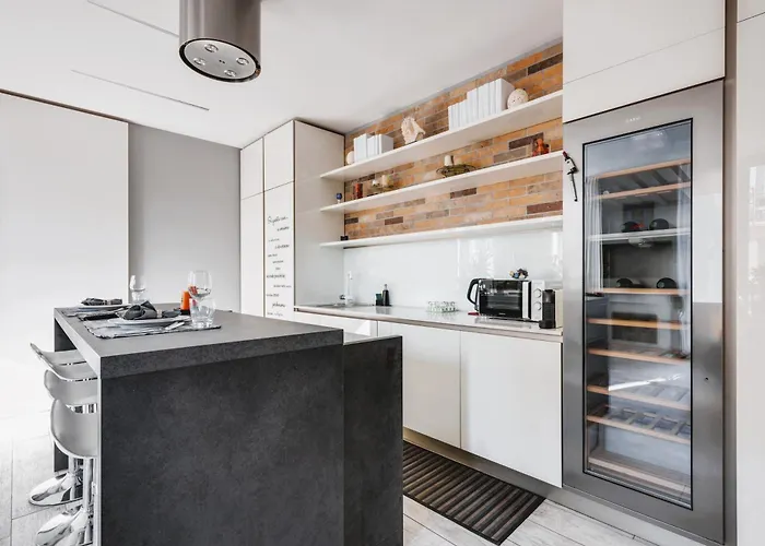 Elegant In Center Appartement