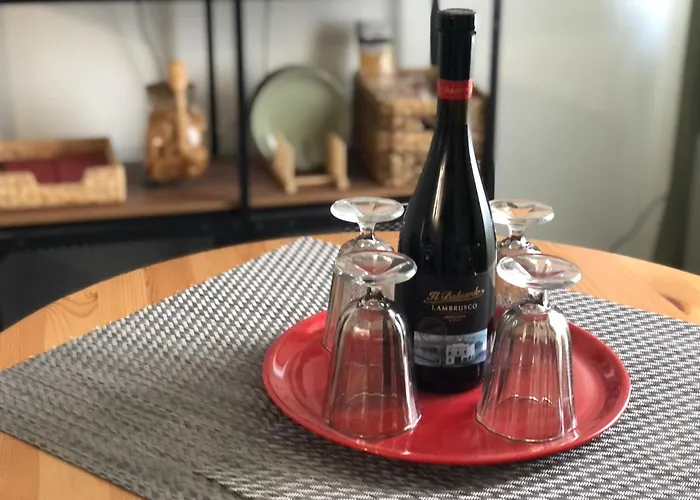 Mansarda Di Nolo-mm Pasteur-red Line *