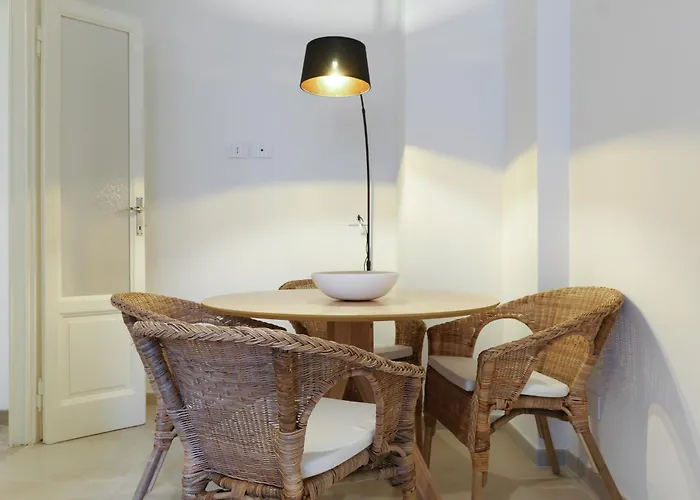 Adelaide Elegant Daire *