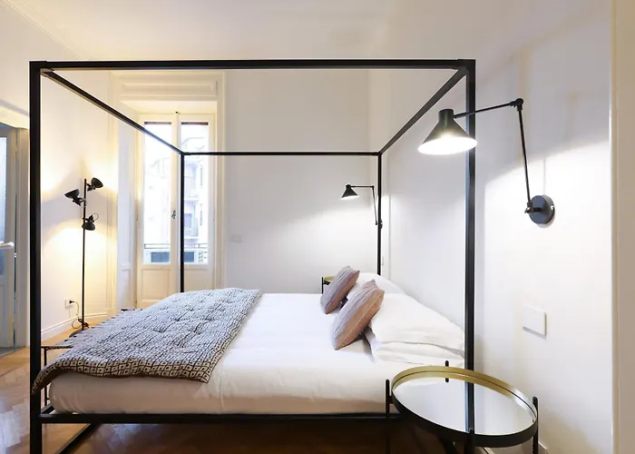 Adelaide Elegant Milano