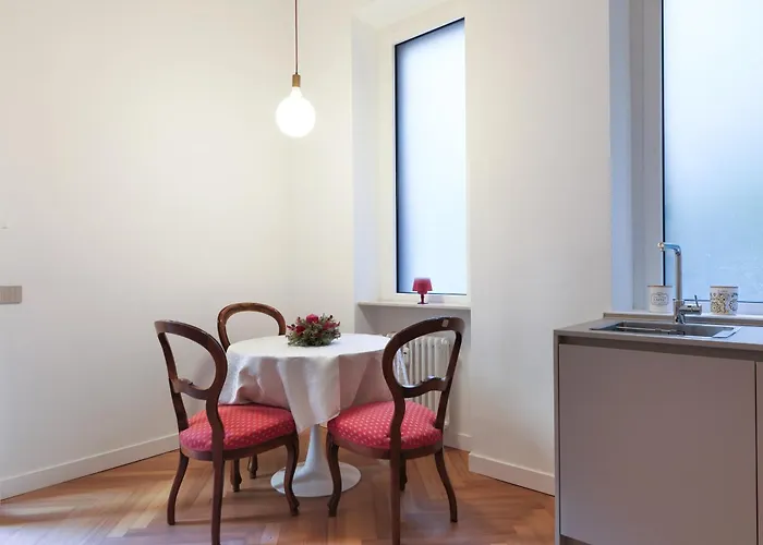 Elegant In Repubblica Brera Apartment *