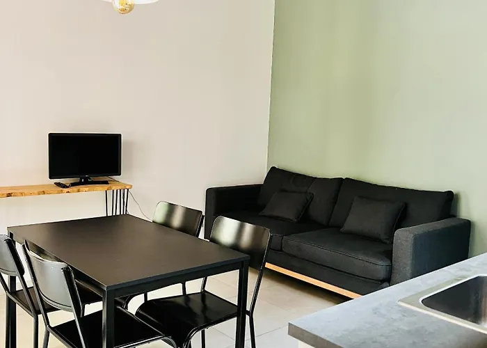 아파트 Bilocale Su Corte Milanese *