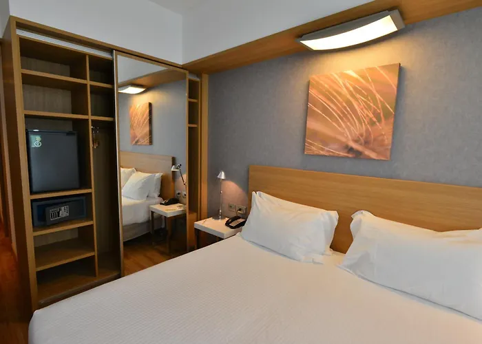 Hilton Garden North Hotel