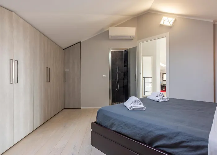 アパート Wolvesdensuite Con Terrazzi E Garage Gratuito ミラノ