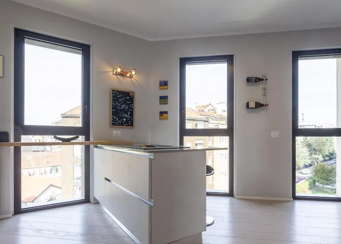 Wolvesdensuite Con Terrazzi E Garage Gratuito アパート