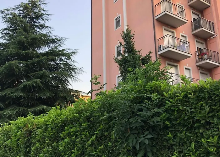 Casty Sweet - Mm3 Comasina Free Private Parking Apartment *