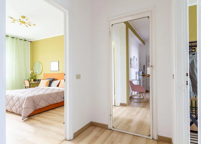 Station - Via Gioia 71 - M3 Sondrio Appartamento