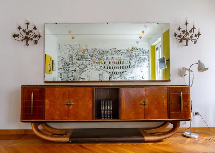 Centralstation - Via Lazzaroni *