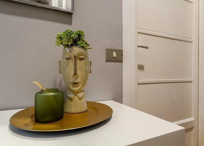 Centralstation - Via Lazzaroni